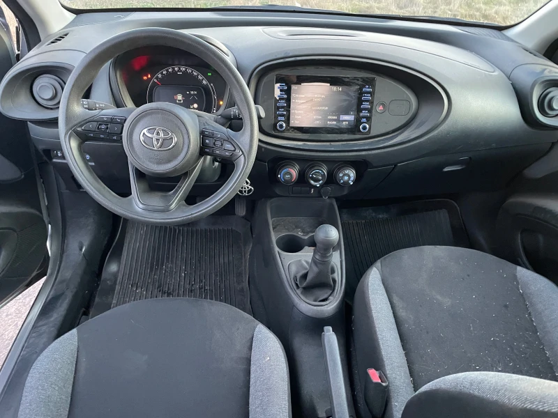 Toyota Aygo 1.0 VVT-i , снимка 7 - Автомобили и джипове - 48854531