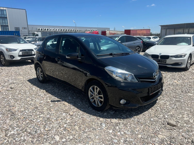 Toyota Yaris 1.0 VVTI, снимка 3 - Автомобили и джипове - 50973515
