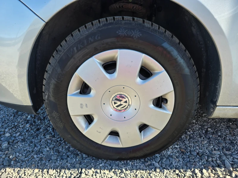 VW Polo 1.2i 70кс EURO 4 НОВИ ГУМИ , снимка 11 - Автомобили и джипове - 51764226