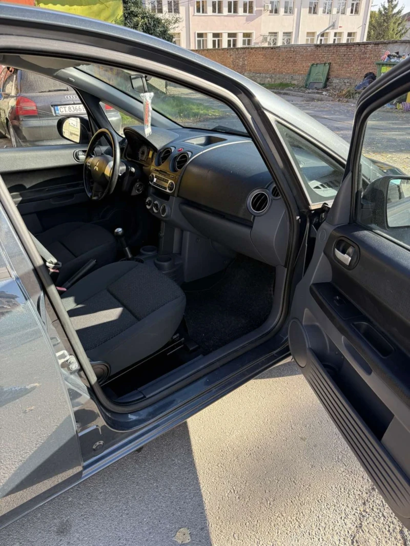 Mitsubishi Colt, снимка 14 - Автомобили и джипове - 52309792