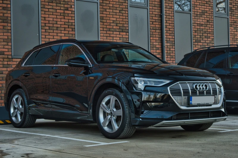 Audi E-Tron 55 QUATTRO, снимка 4 - Автомобили и джипове - 52883533