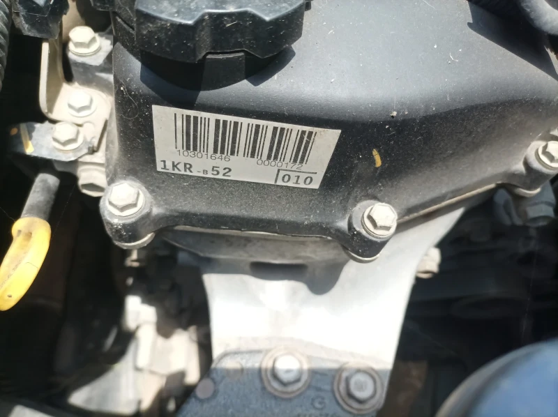 Toyota Aygo 1.0 бензин. 1KR. , снимка 6 - Автомобили и джипове - 52943722