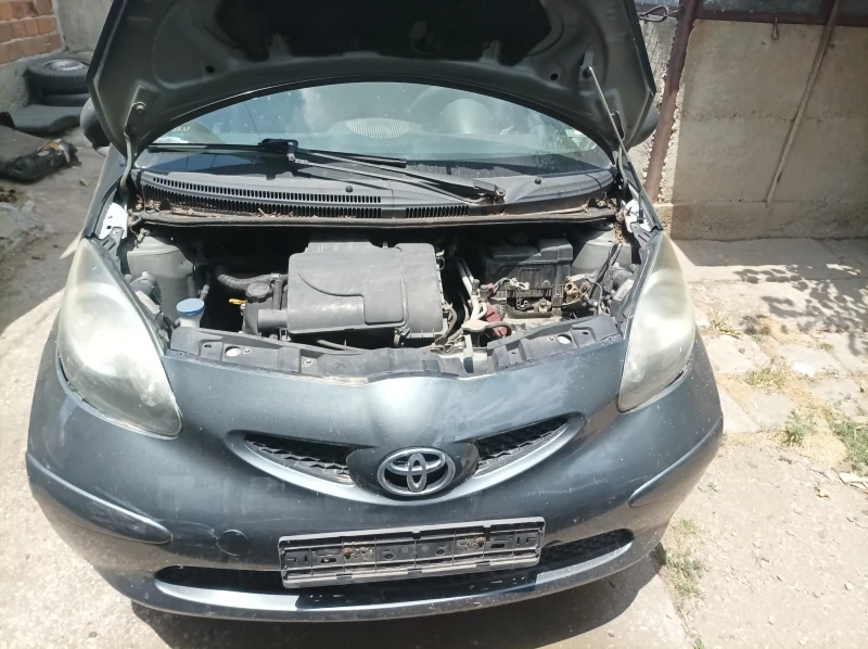 Toyota Aygo 1.0 бензин. 1KR. , снимка 7 - Автомобили и джипове - 52943722