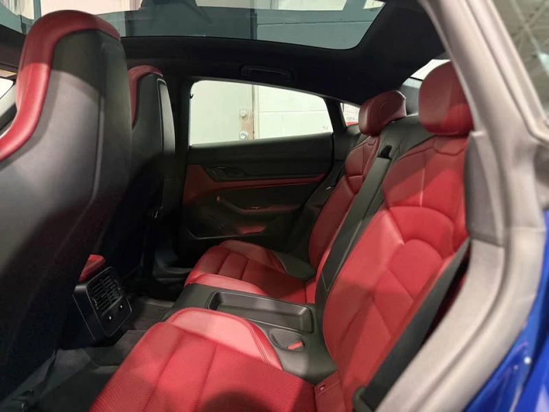 Porsche Taycan 4S  Premium Package | Bose Speakers | AWD, снимка 15 - Автомобили и джипове - 53189476
