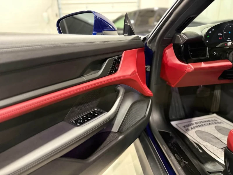 Porsche Taycan 4S  Premium Package | Bose Speakers | AWD, снимка 14 - Автомобили и джипове - 53189476