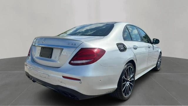 Mercedes-Benz E 43 AMG 4MATIC * CARFAX * АвтоКредит * Цена до България*  - изображение 4