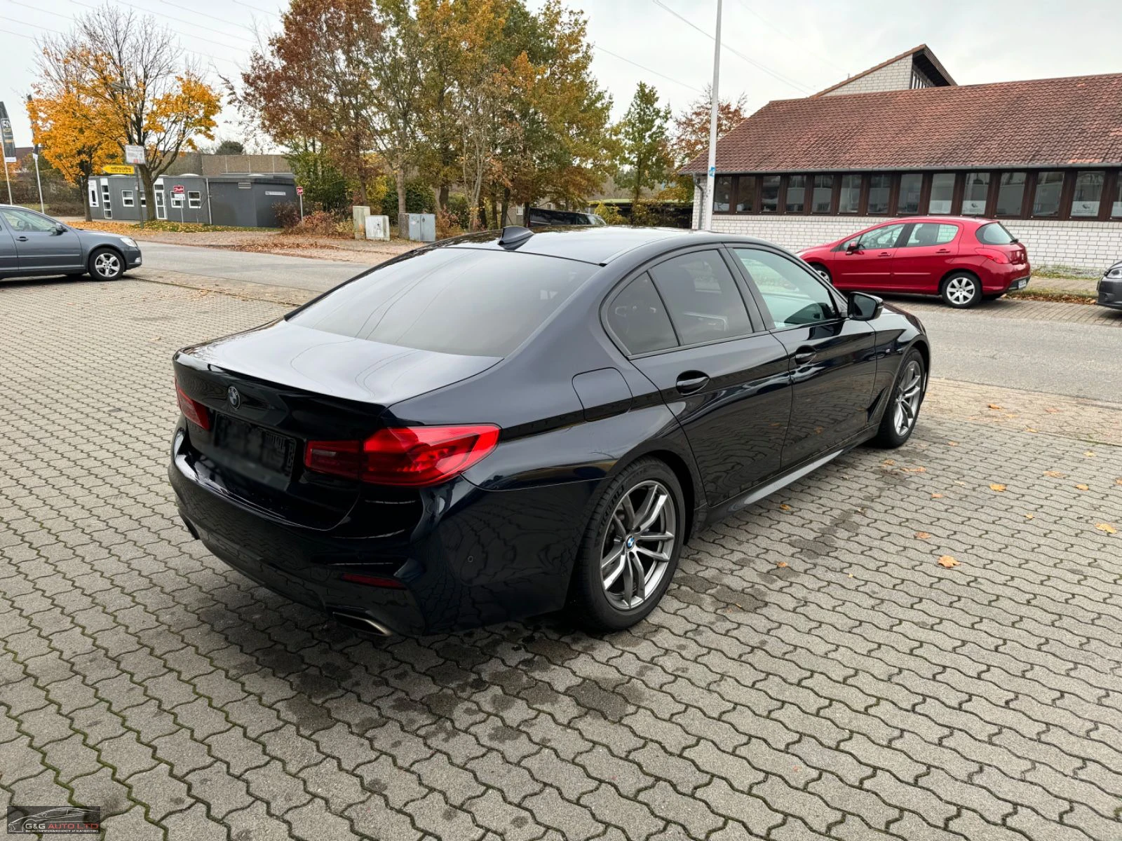 BMW 530 LIM/265HP/xDRIVE/M-SPORT/LED/HUD/NAVI/426b - изображение 4