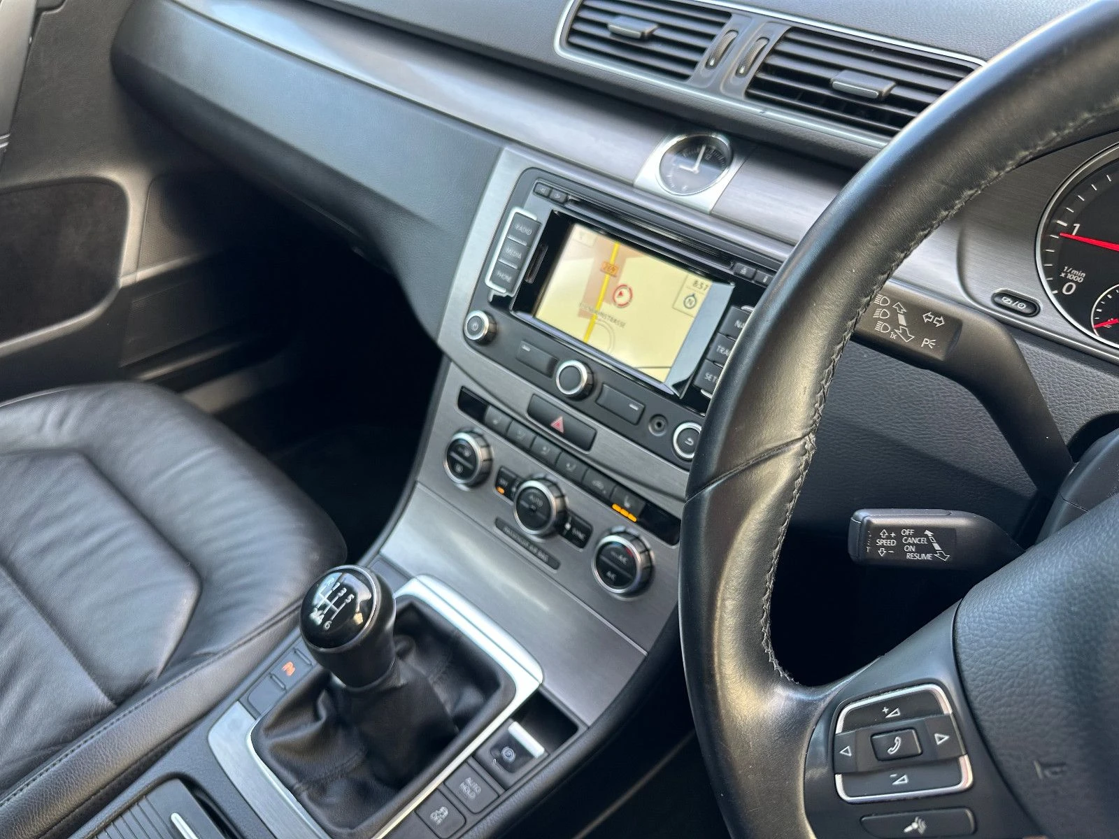 VW Passat     | Mobile.bg   16