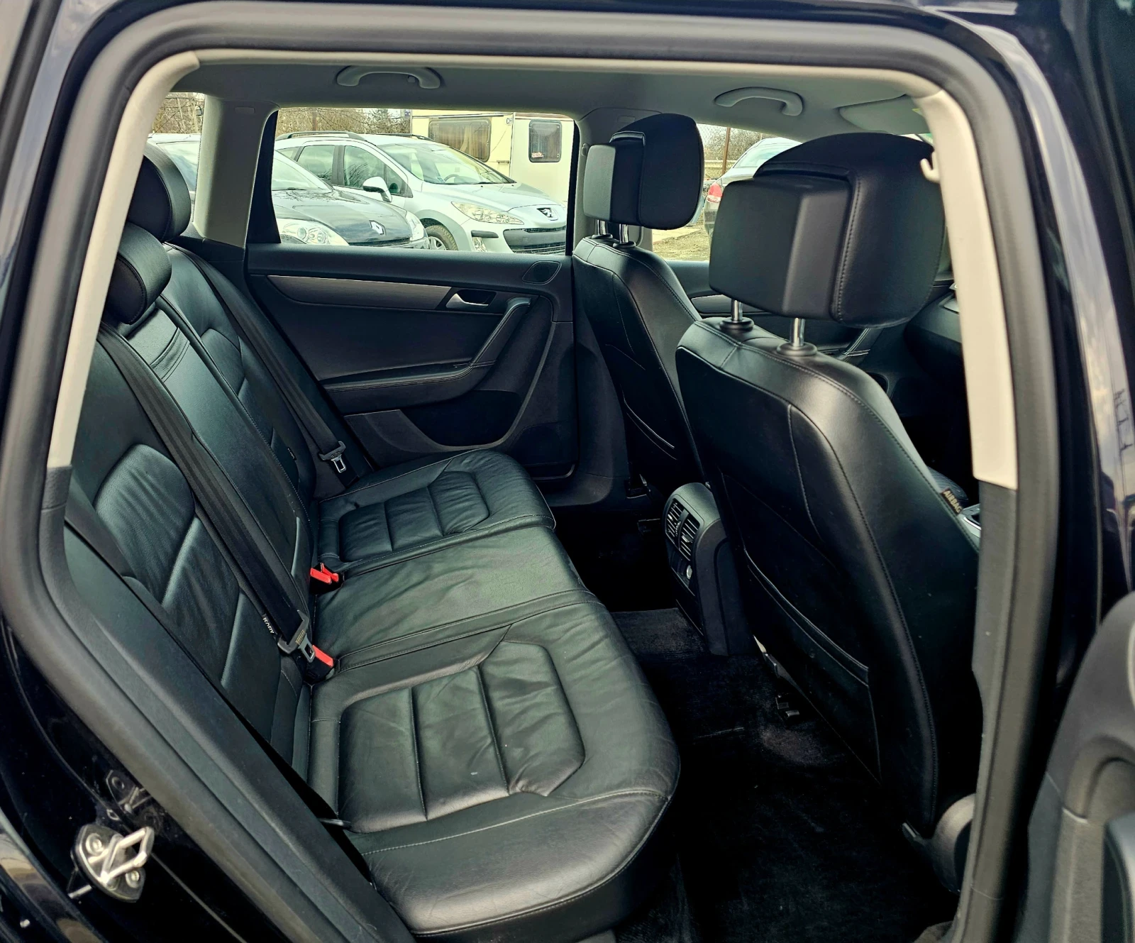 VW Passat     | Mobile.bg   14