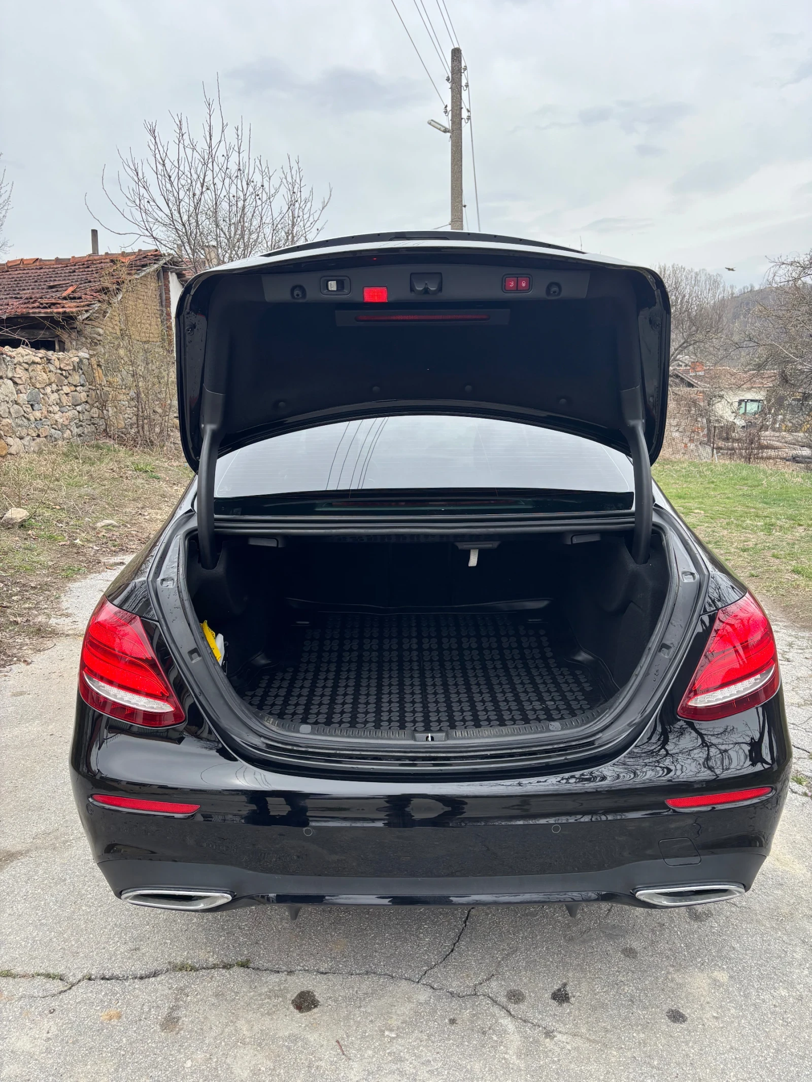 Mercedes-Benz E 400  - изображение 10