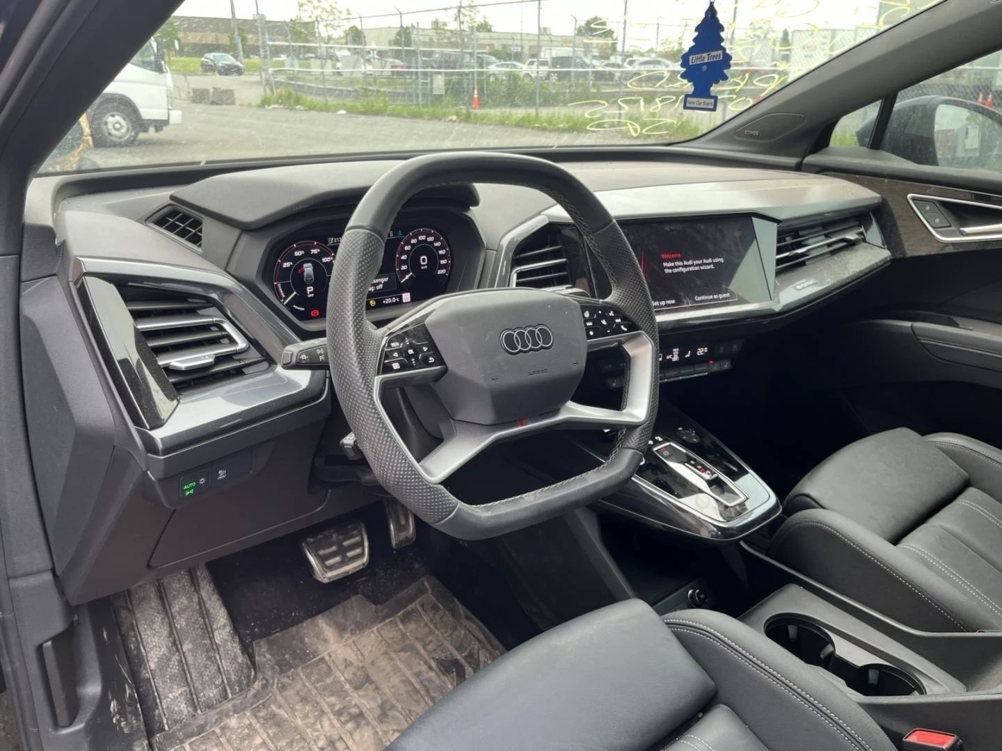 Audi E-Tron Q4 S Line * 50 Quattro - изображение 8