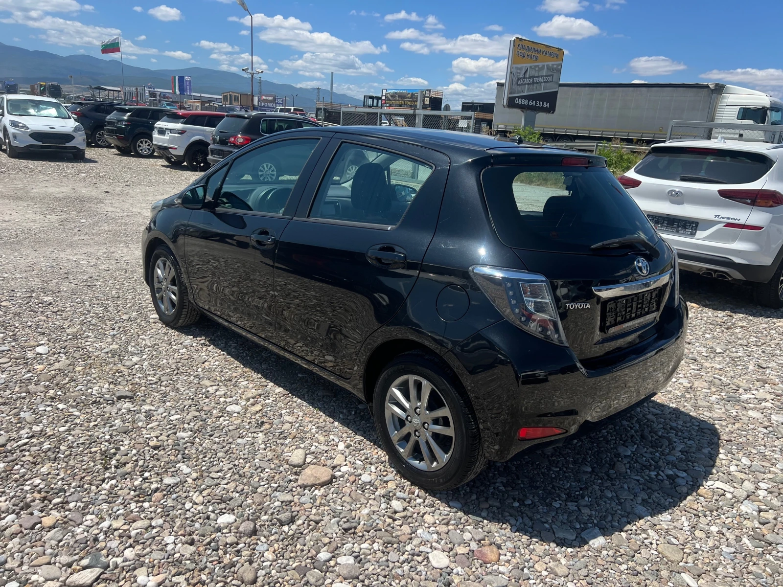 Toyota Yaris 1.0 VVTI - изображение 7