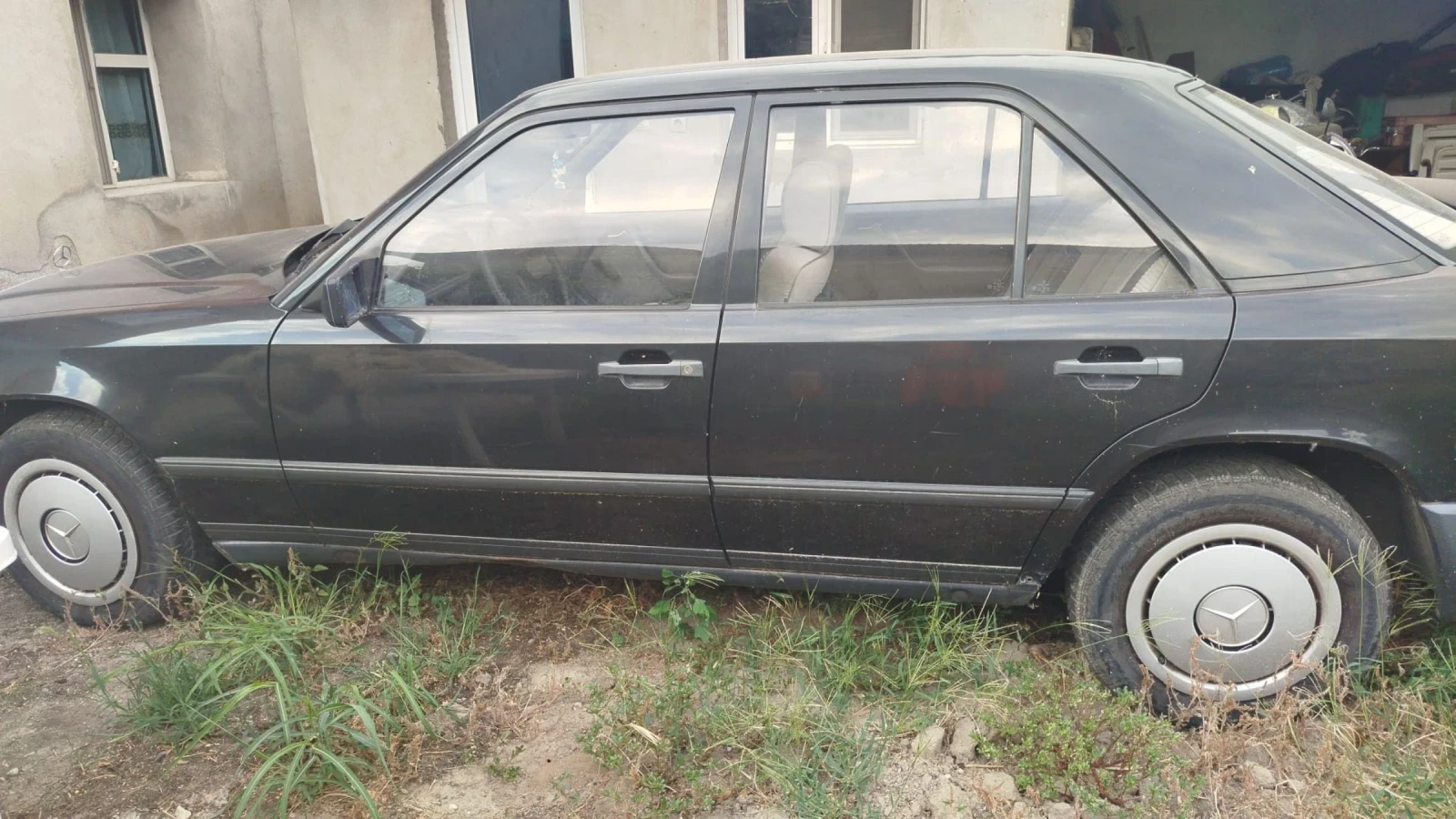 Mercedes-Benz 260 260 E - изображение 3