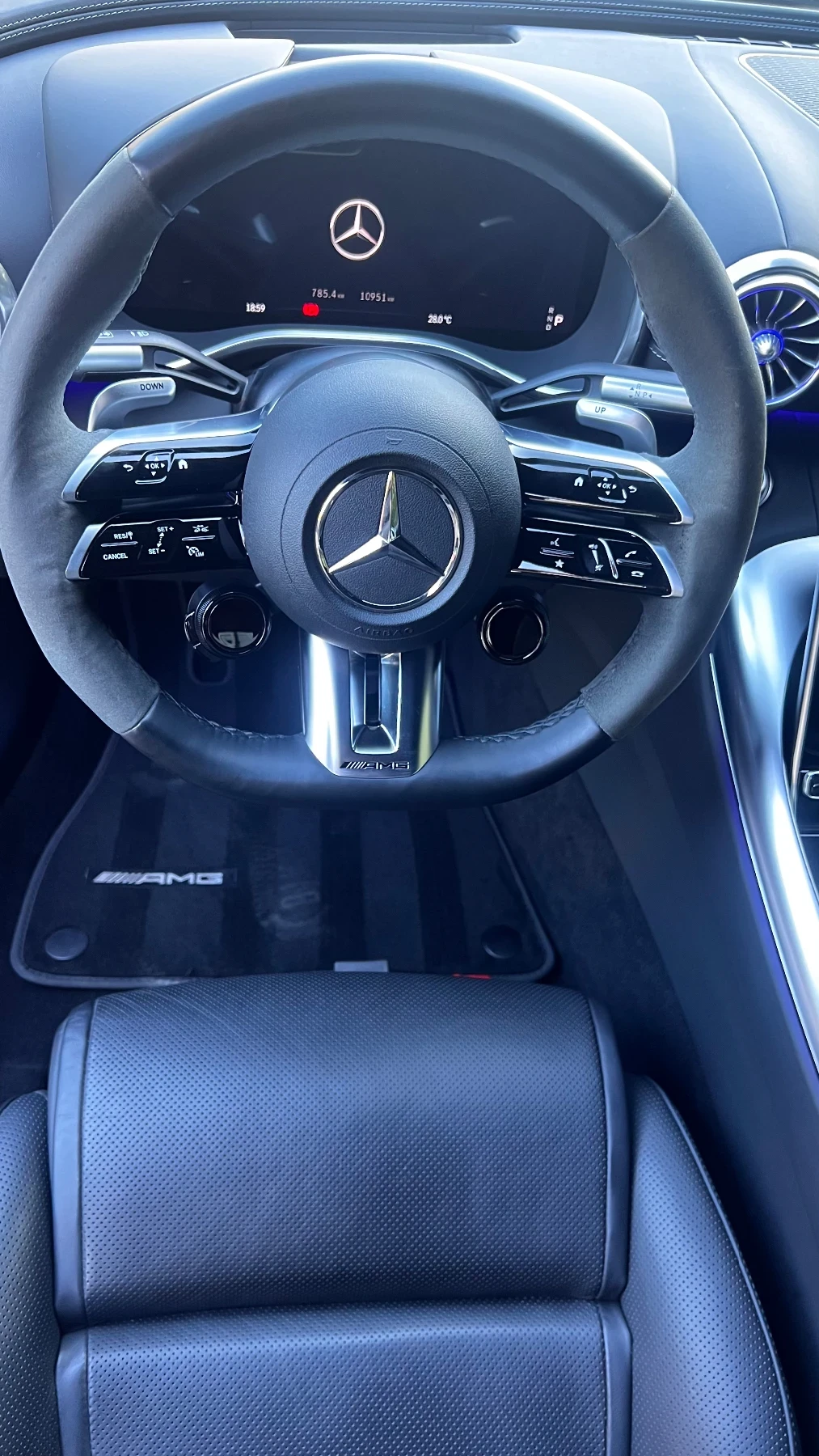 Mercedes-Benz SL 63 AMG 4 MATIC+  | Mobile.bg   16