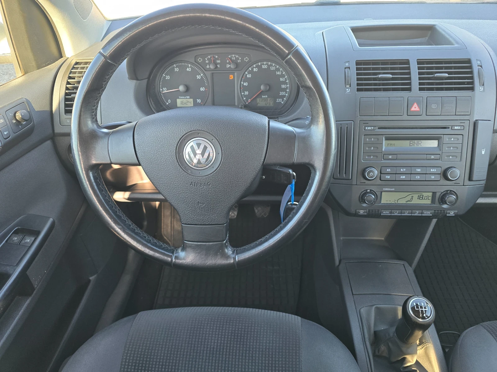 VW Polo 1.2i 70 EURO 4    | Mobile.bg   15