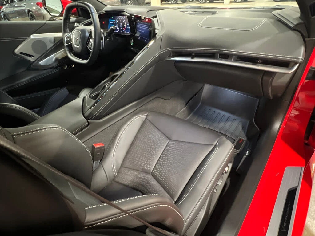 Chevrolet Corvette Stingray 2LT Coupe RWD * АвтоКредит* (ЦЕНА ДО БГ) - изображение 9