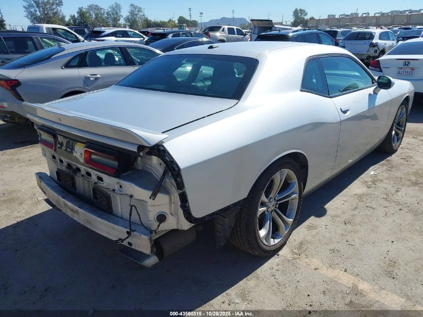 Dodge Challenger 5.7L V-8 VVT, 372HP Rear Wheel Drive | Mobile.bg   11