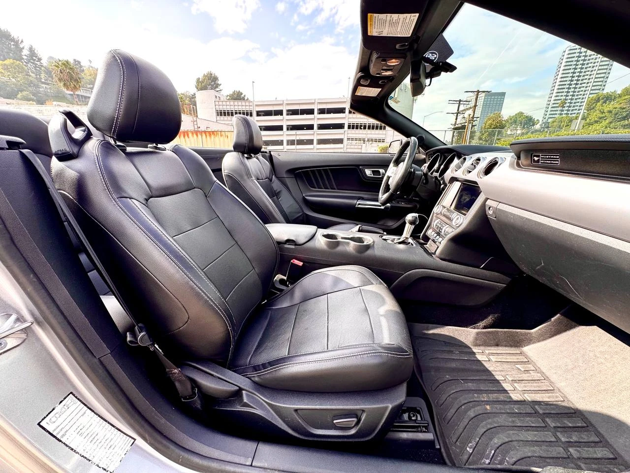 Ford Mustang EcoBoost Premium Convertible | Mobile.bg   16