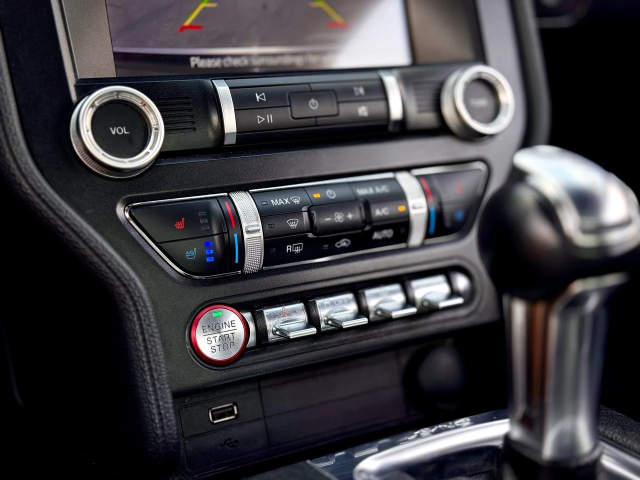 Ford Mustang EcoBoost Premium Convertible | Mobile.bg   13