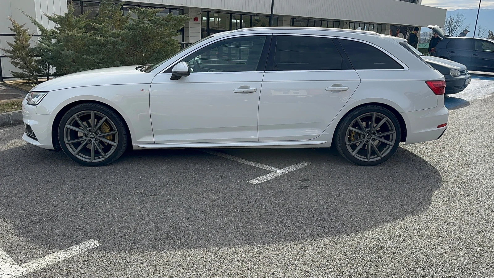 Audi A4 VIRTUAL* 2X S-LINE* LED-MATRIX* 190hp* AMBIENT*  | Mobile.bg � ����������� 4