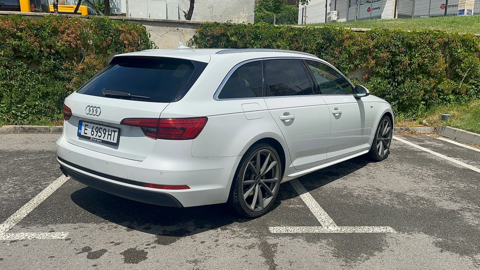 Audi A4 VIRTUAL* 2X S-LINE* LED-MATRIX* 190hp* AMBIENT* , снимка 5 - Автомобили и джипове - 52741106