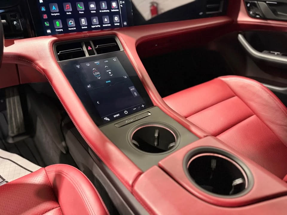 Porsche Taycan 4S  Premium Package | Bose Speakers | AWD | Mobile.bg � ����������� 11