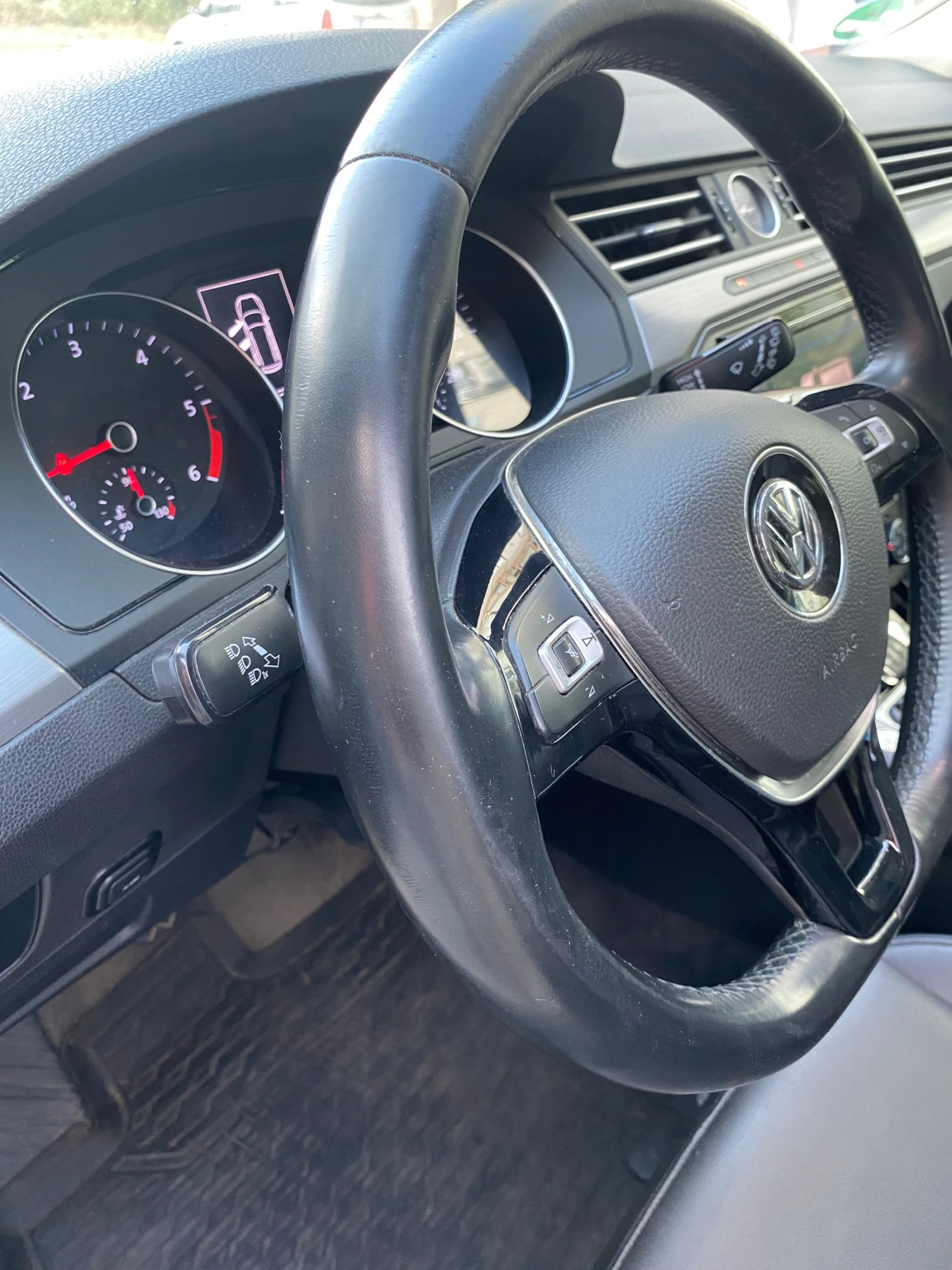 VW Passat 200CDI, снимка 9 - Автомобили и джипове - 53620621