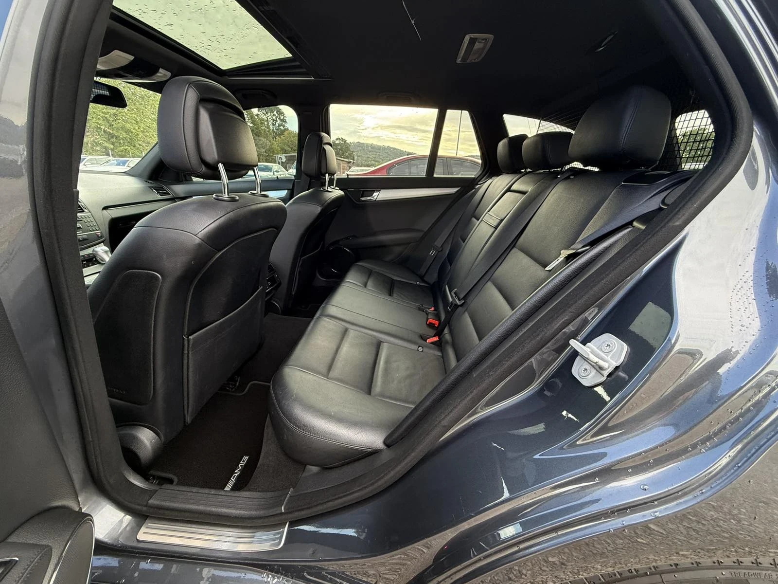 Mercedes-Benz C 350 CDI 231кс * AMG * Навигация * Swiss * 4-Matic * , снимка 11 - Автомобили и джипове - 53772933