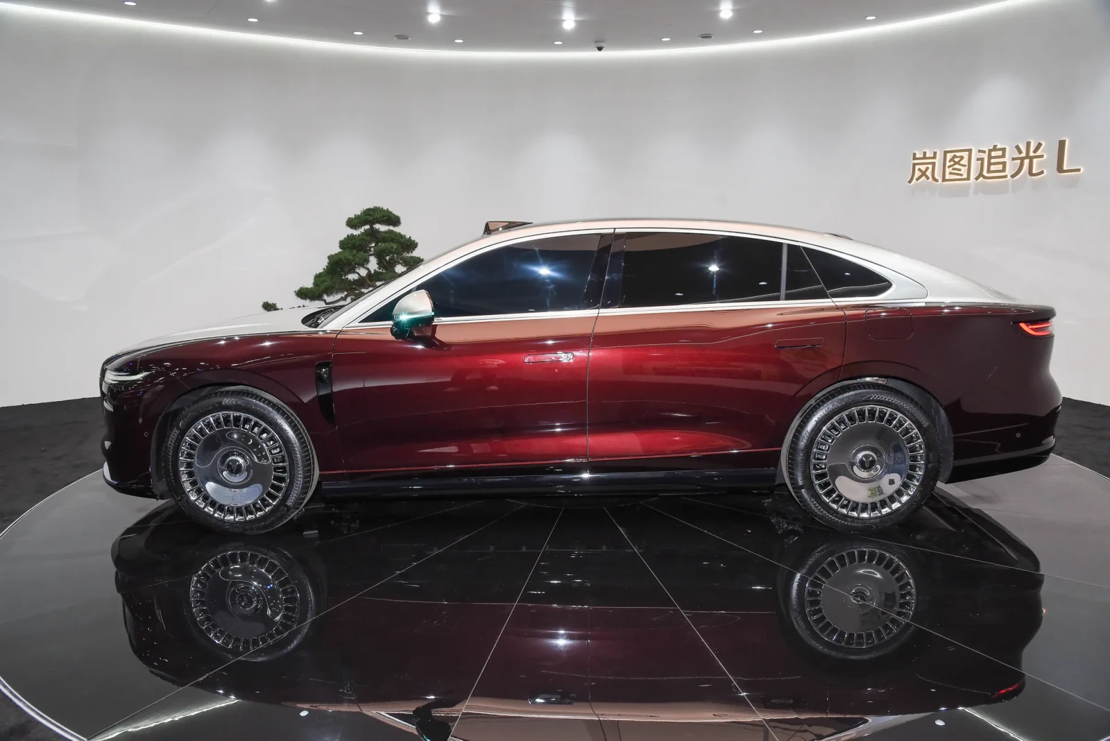 Voyah Free Chasing Light L | Mobile.bg � ����������� 6