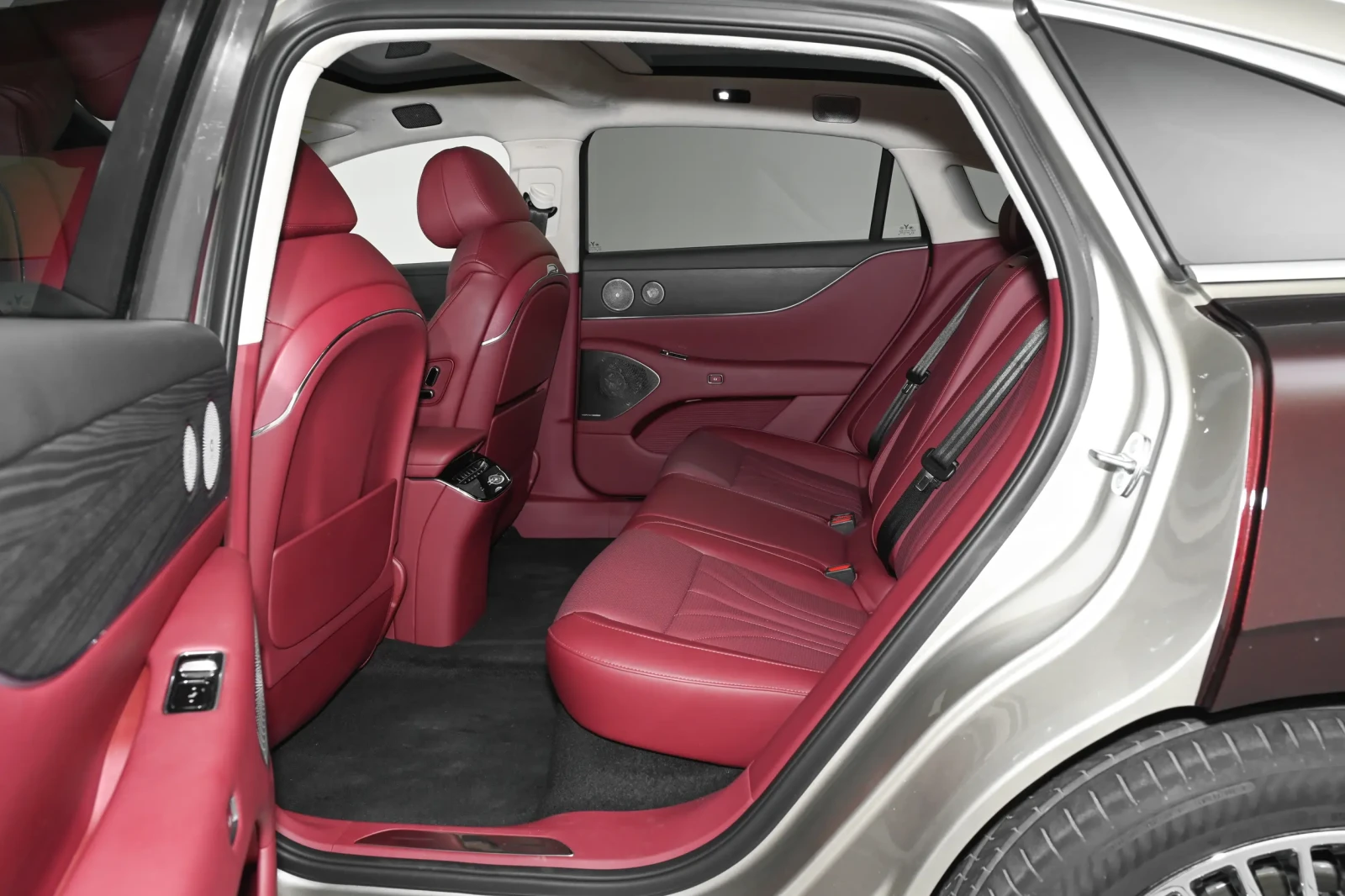 Voyah Free Chasing Light L | Mobile.bg � ����������� 12