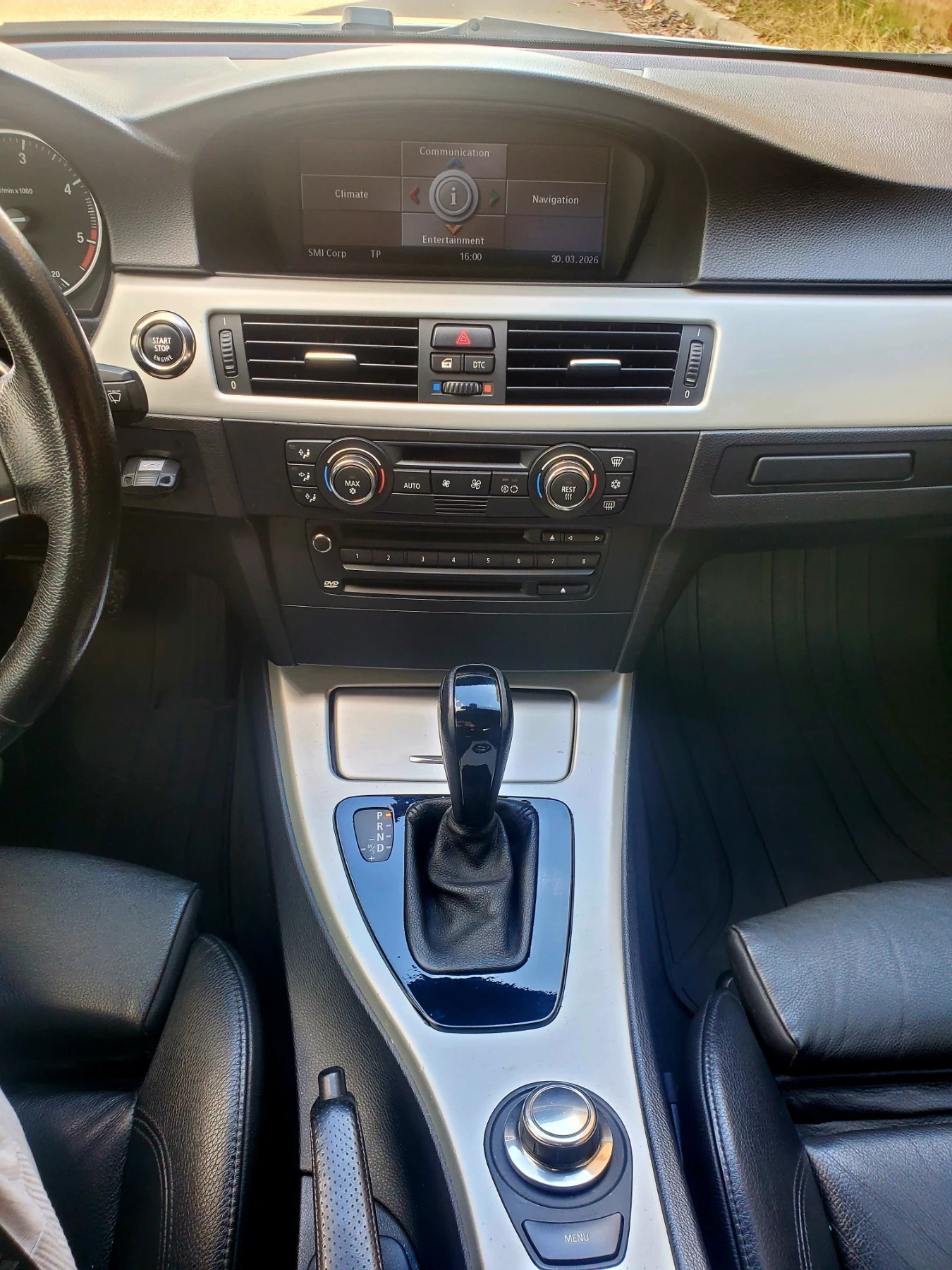 BMW 320, снимка 11 - Автомобили и джипове - 54101955