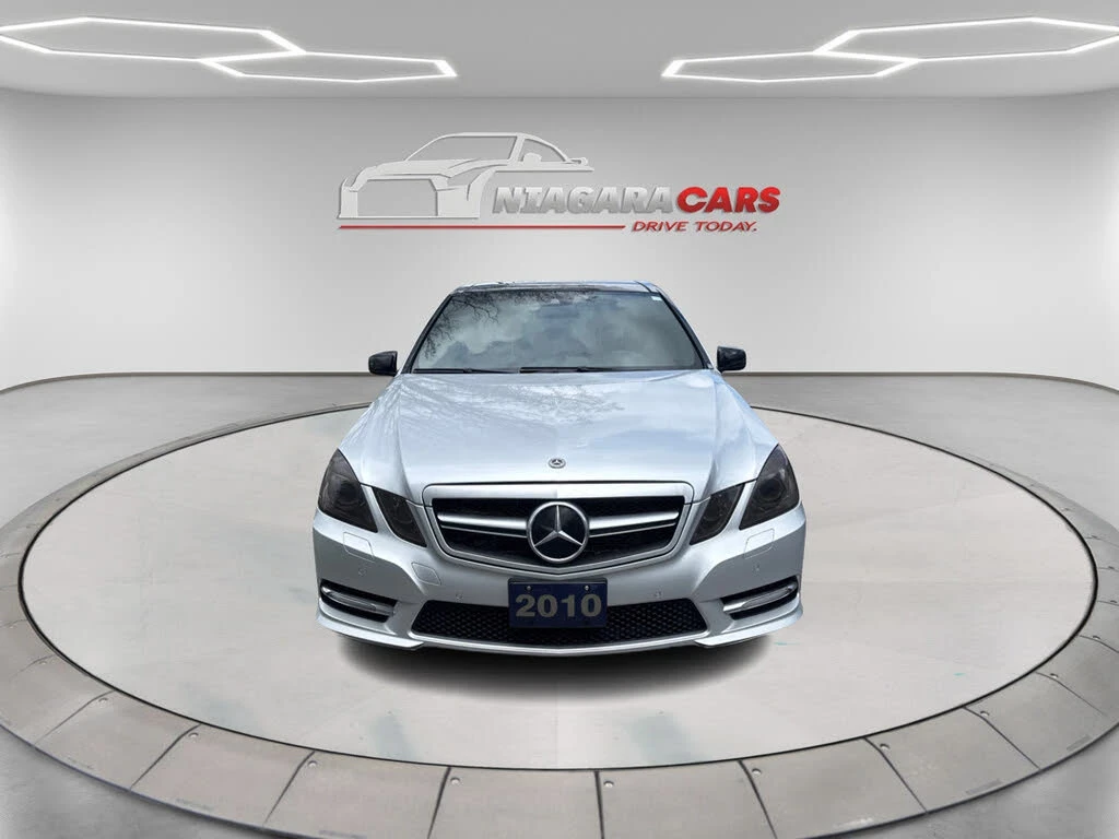 Mercedes-Benz E 500 AMG* 4Matic* Обдухване* Масаж* Harman Kardon, снимка 2 - Автомобили и джипове - 54441218