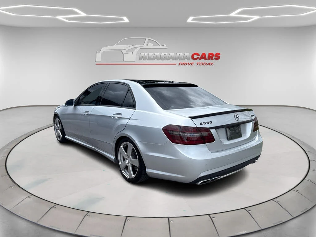 Mercedes-Benz E 500 AMG* 4Matic* Обдухване* Масаж* Harman Kardon, снимка 3 - Автомобили и джипове - 54441218