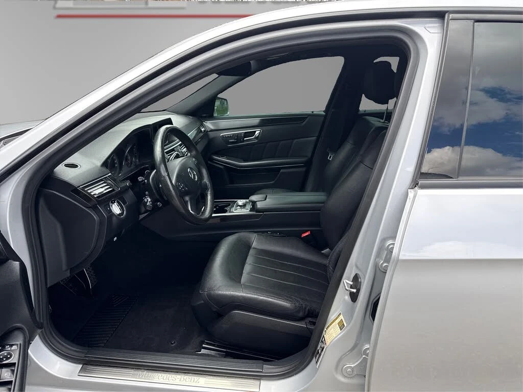 Mercedes-Benz E 500 AMG* 4Matic* Обдухване* Масаж* Harman Kardon, снимка 9 - Автомобили и джипове - 54441218