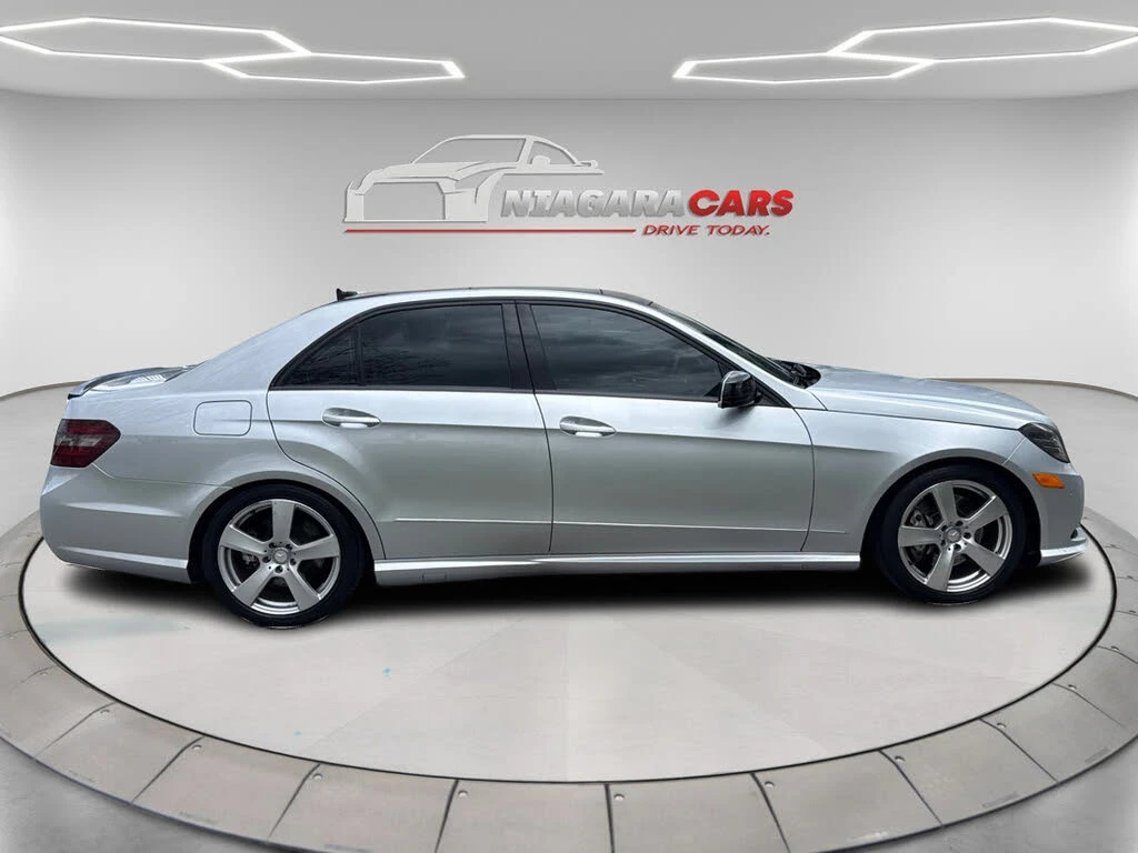 Mercedes-Benz E 500 AMG* 4Matic* Обдухване* Масаж* Harman Kardon, снимка 6 - Автомобили и джипове - 54441218