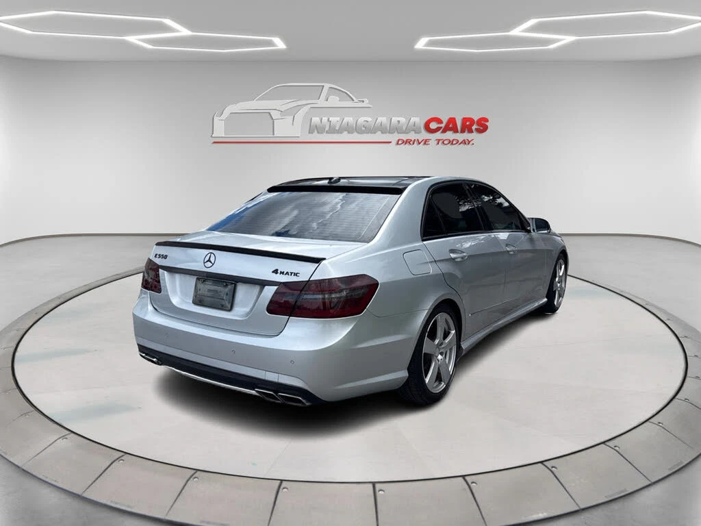 Mercedes-Benz E 500 AMG* 4Matic* Обдухване* Масаж* Harman Kardon, снимка 5 - Автомобили и джипове - 54441218