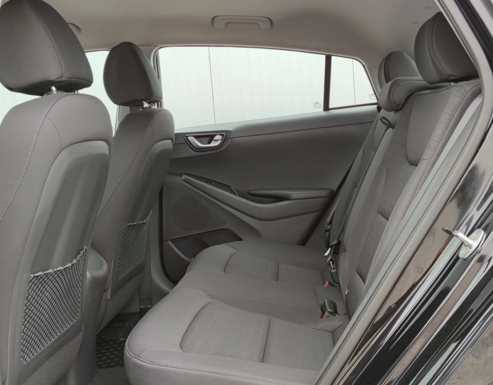 Hyundai Ioniq * EXCLUSIVE* , снимка 13 - Автомобили и джипове - 54479047