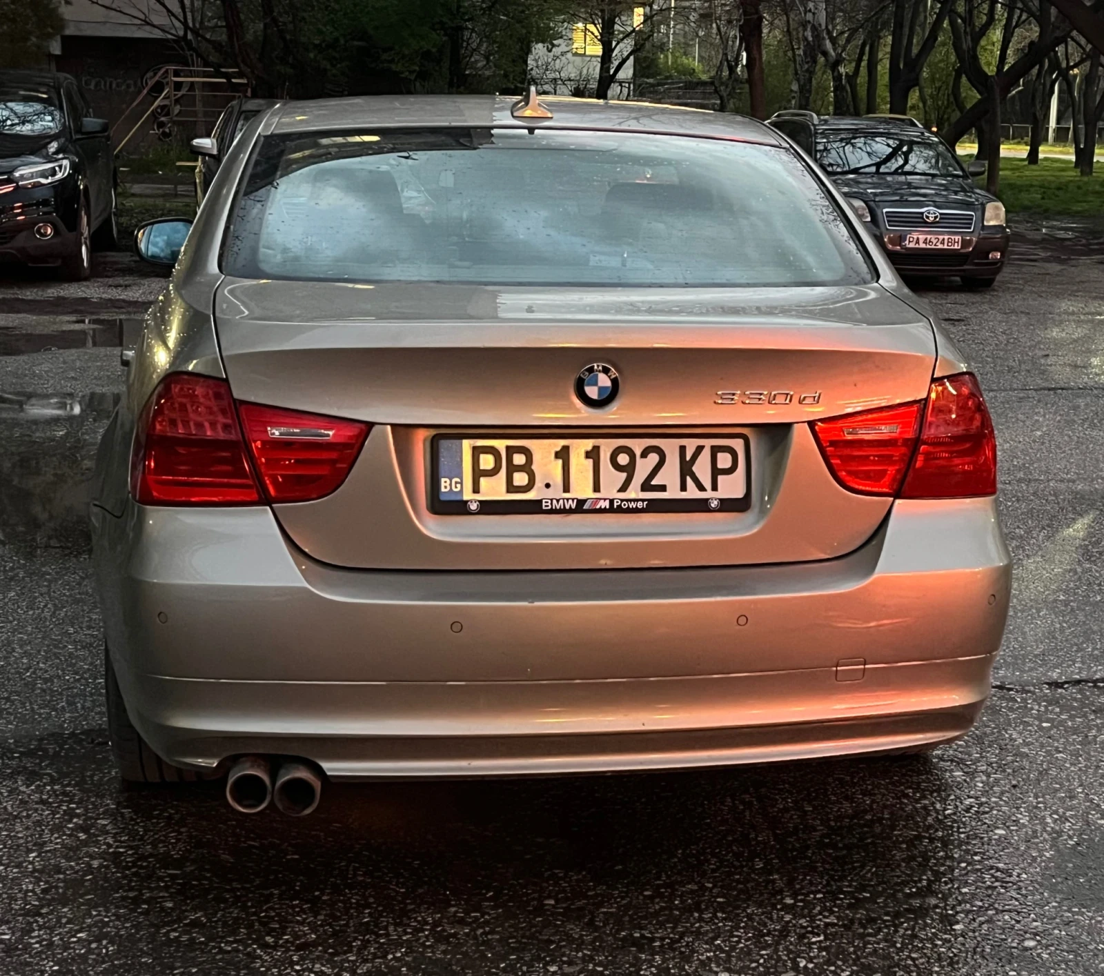 BMW 330 Xdrive LCI N57 NAVI, снимка 17 - Автомобили и джипове - 54621999