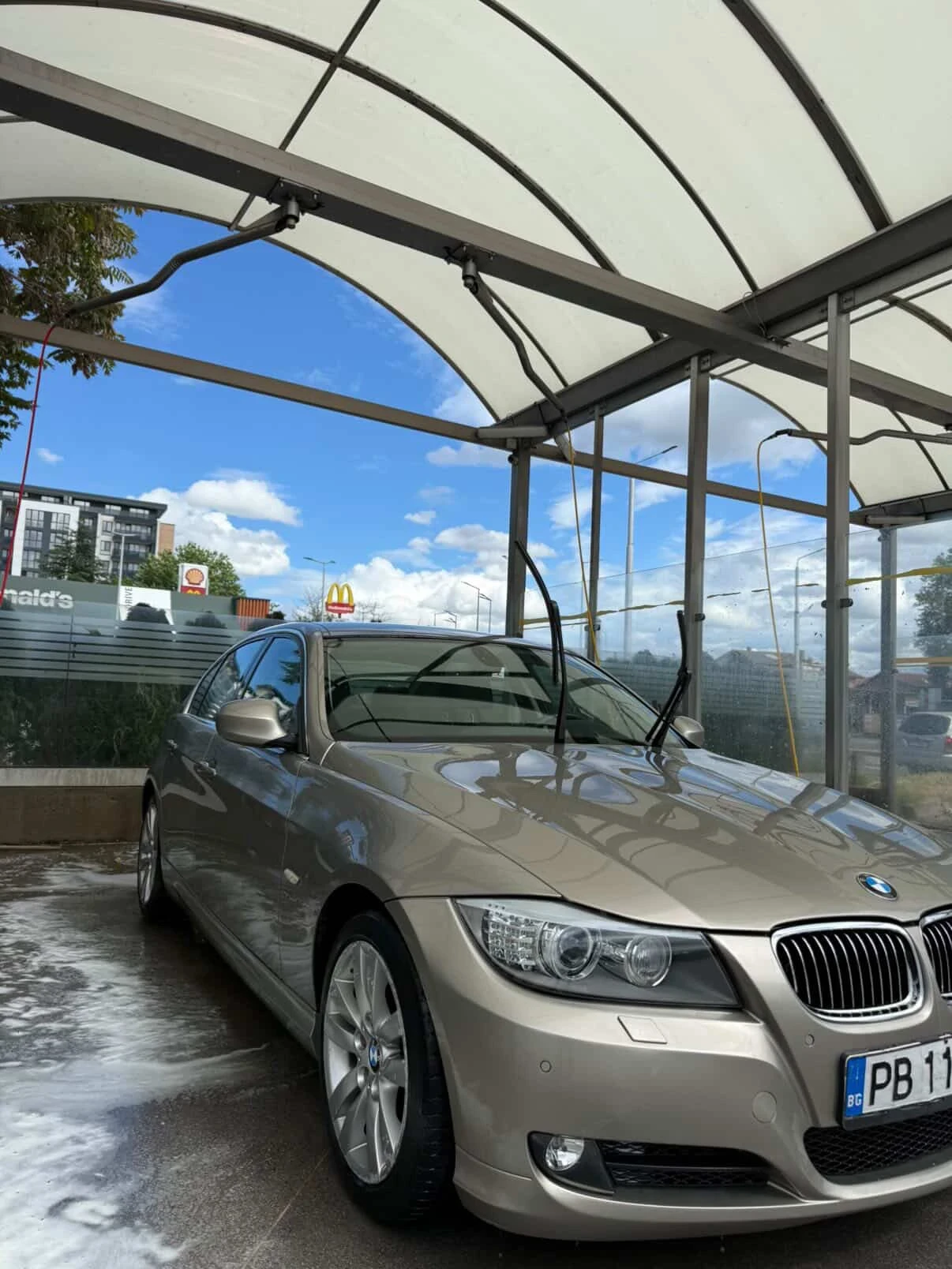 BMW 330 Xdrive LCI N57 NAVI, снимка 3 - Автомобили и джипове - 54621999