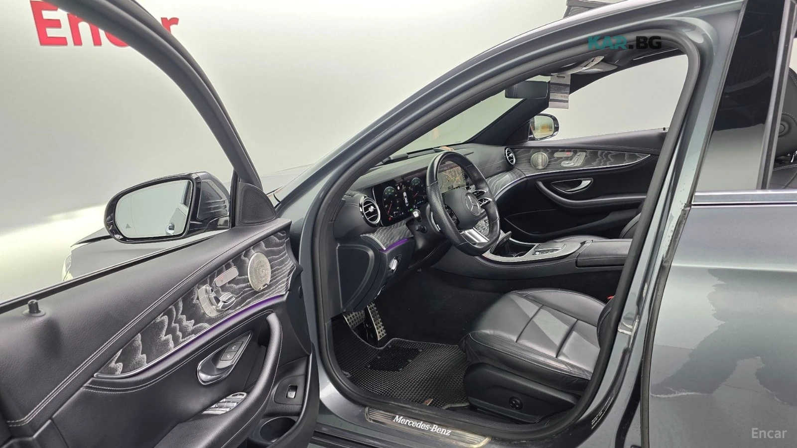 Mercedes-Benz E 350 AMG-LINE* 4MATIC* DISTRONIC* 360CAMERA* BURMESTER*, снимка 5 - Автомобили и джипове - 54851311