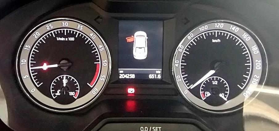 Skoda Octavia, снимка 10 - Автомобили и джипове - 55086021
