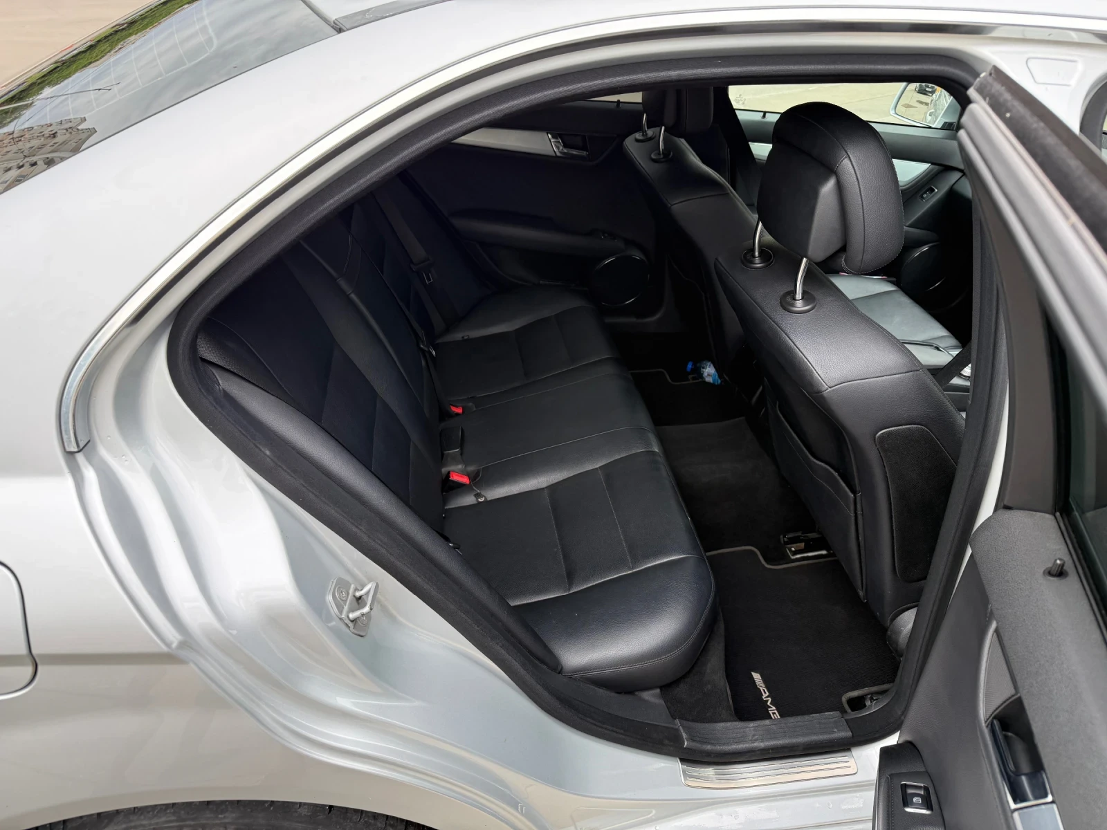 Mercedes-Benz C 350, снимка 9 - Автомобили и джипове - 55133485