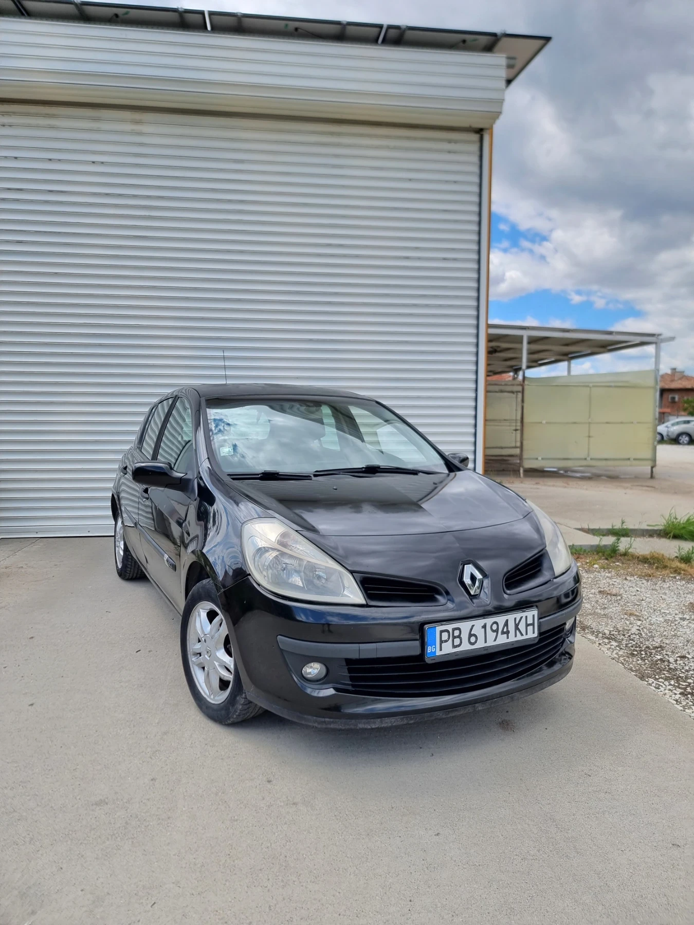 Renault Clio 1.5, снимка 3 - Автомобили и джипове - 55279848