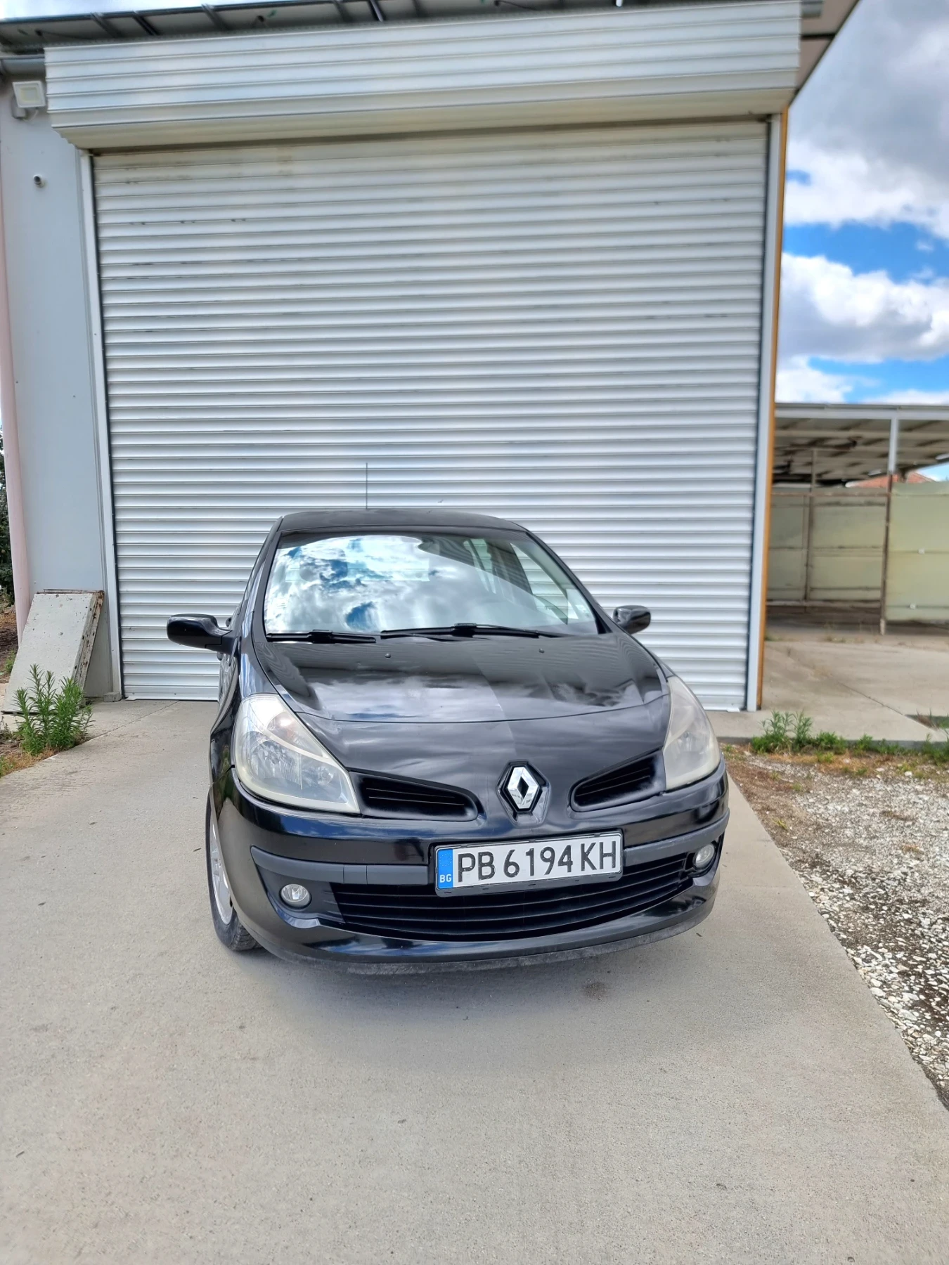 Renault Clio 1.5, снимка 2 - Автомобили и джипове - 55279848