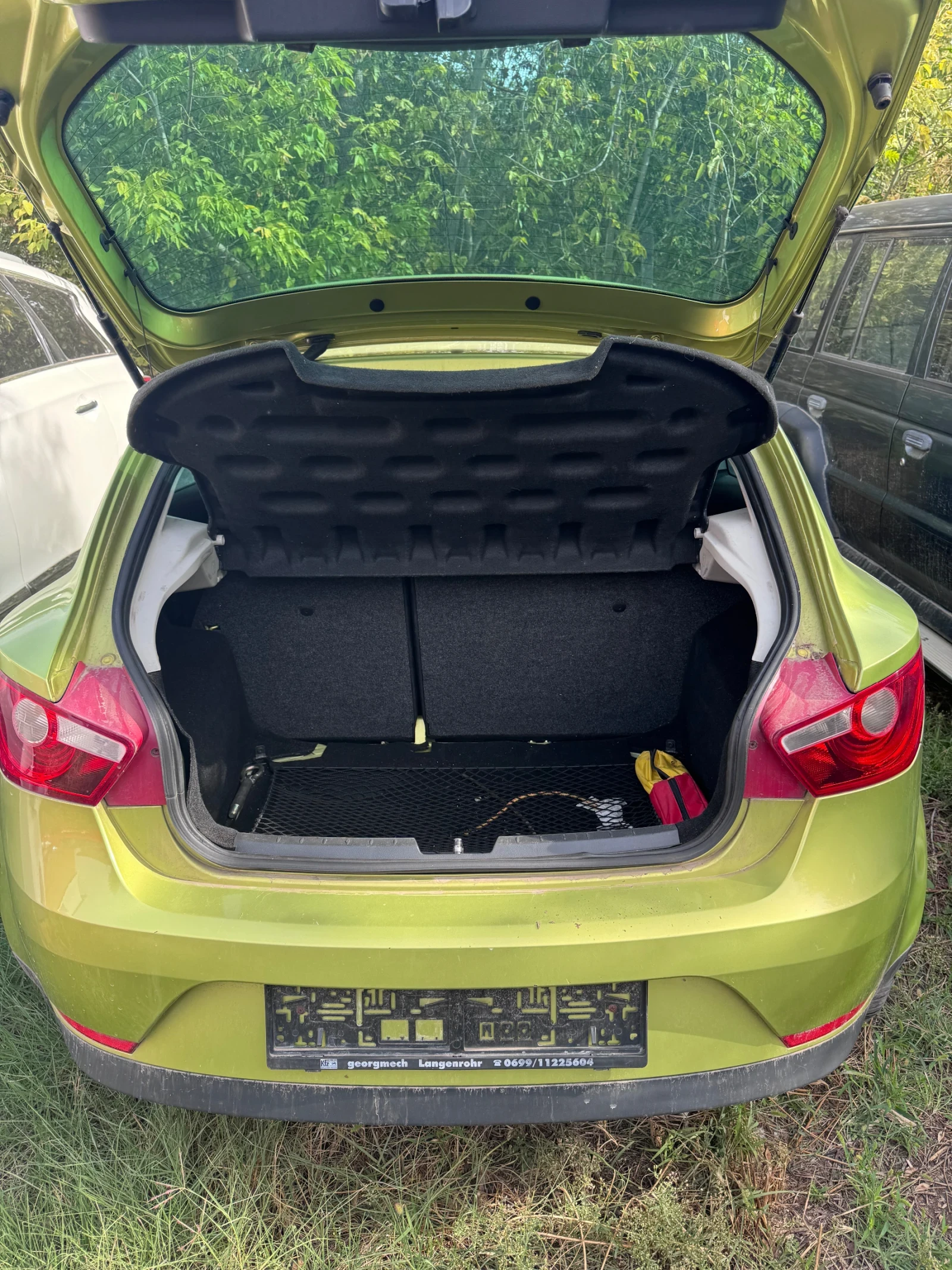 Seat Ibiza 1.4, снимка 9 - Автомобили и джипове - 55670916