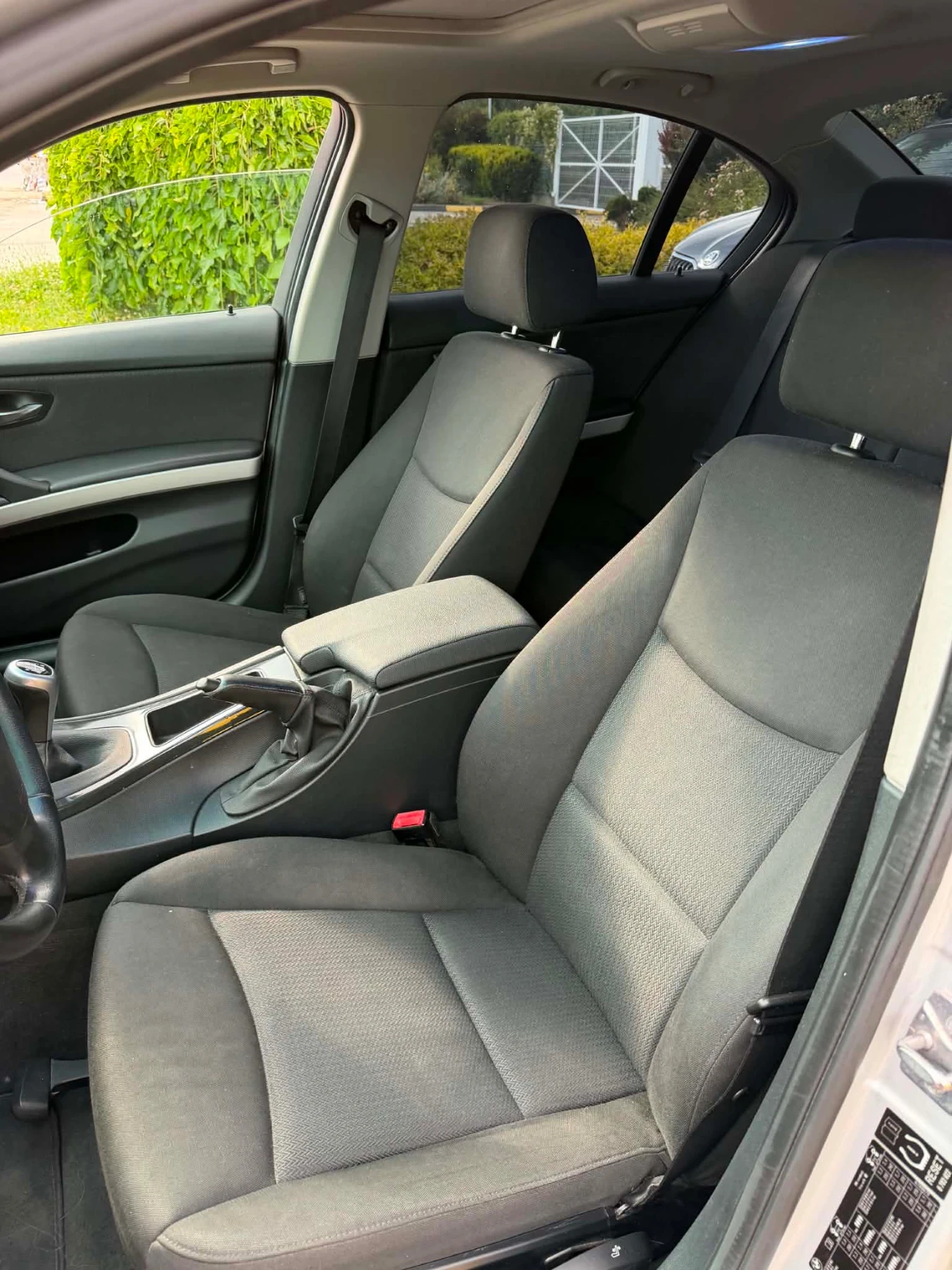 BMW 320 i, снимка 10 - Автомобили и джипове - 55412999