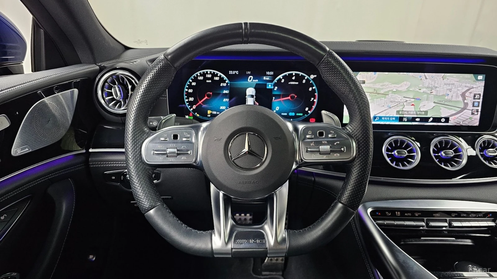 Mercedes-Benz AMG GT 43* 4MATIC+ * ПОДГРЕВ* ОБДУХВАНЕ* ПАНО* 360* BURME, снимка 13 - Автомобили и джипове - 55485624