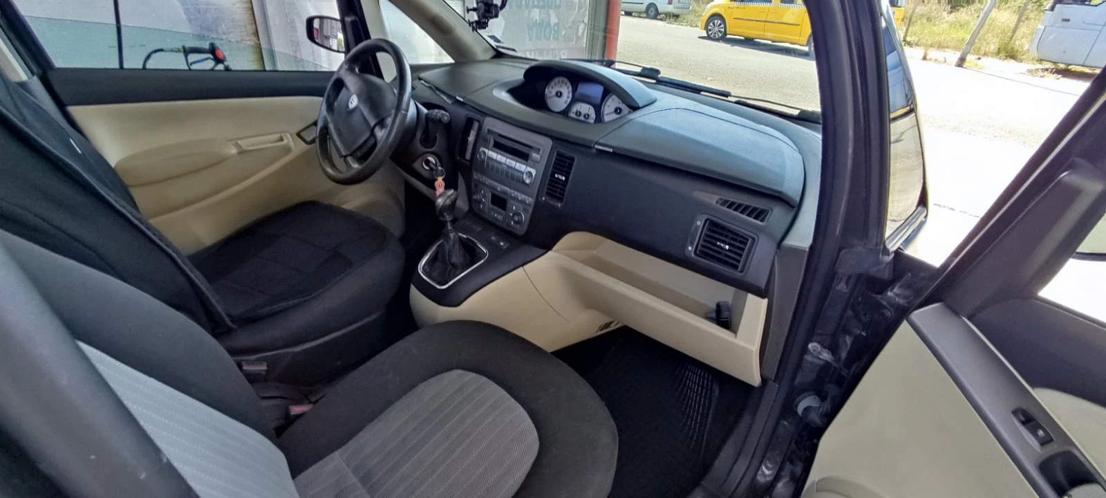 Lancia Musa 1.4 GAZ 6ск., снимка 12 - Автомобили и джипове - 55603547