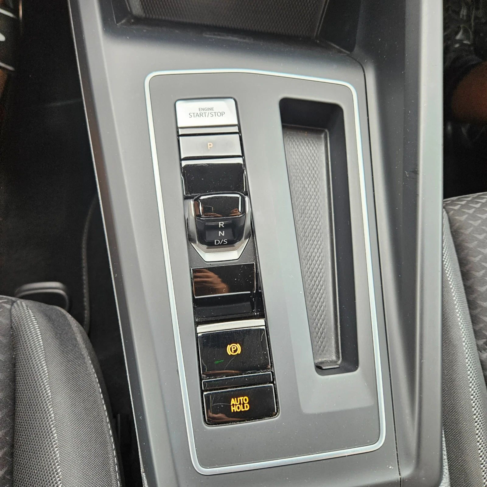 VW Golf GOLF 8 ACTIVE , снимка 14 - Автомобили и джипове - 55663616