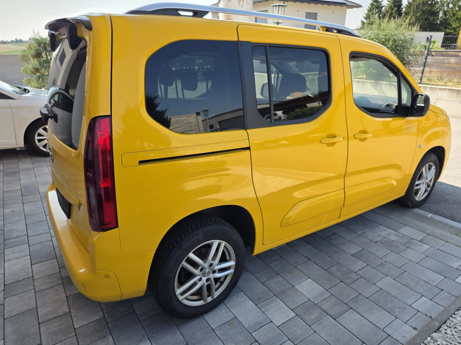 Opel Combo 1.5 hdi, снимка 4 - Автомобили и джипове - 56139029